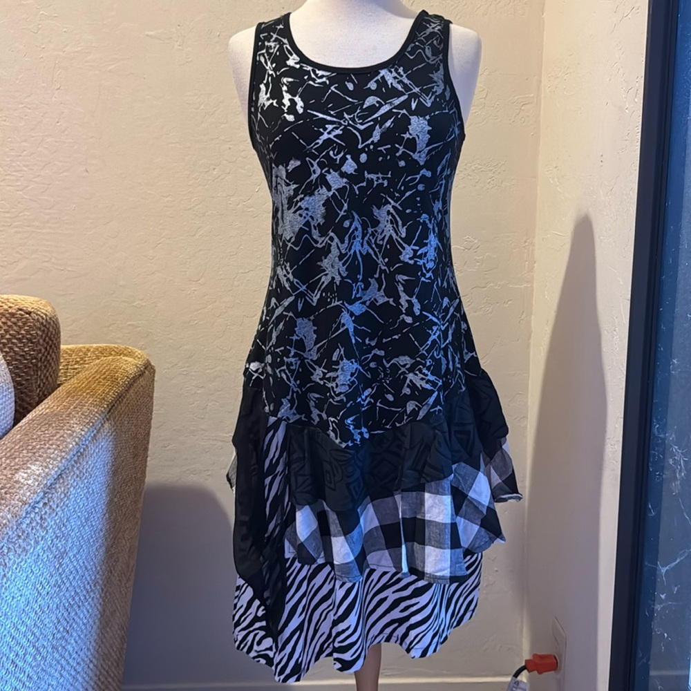 Vanity Couture Tiered Midi sleeveless dress.